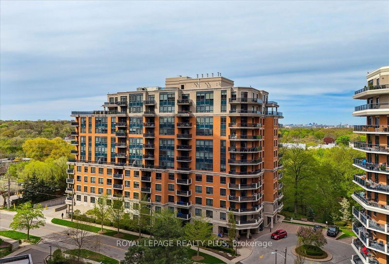 home for sale on 1004-1 Lomond Drive