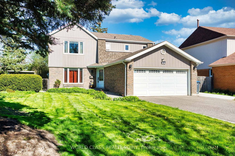 22 Madelaine Cres, Brampton, L6S 2Y9 | Image 3