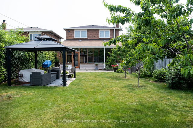1485 Kenilworth Crescent