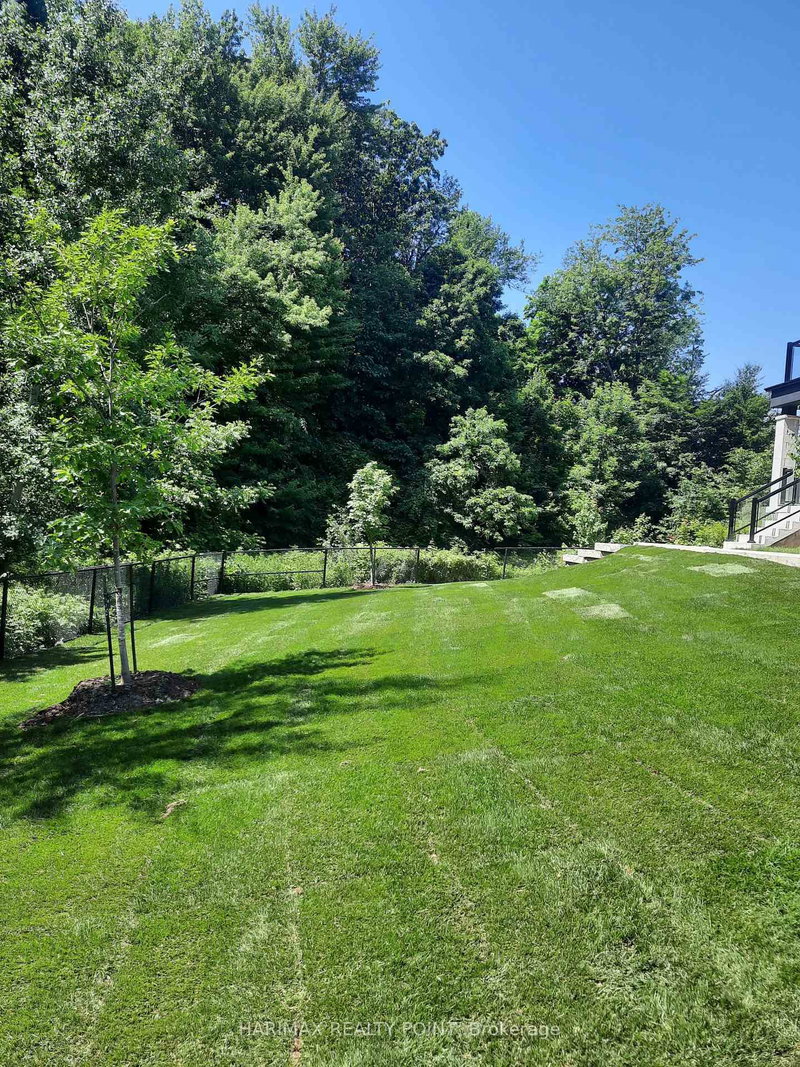 25 - 40 Knotsberry Circ, Brampton, L6Y 6G1 | Image 2