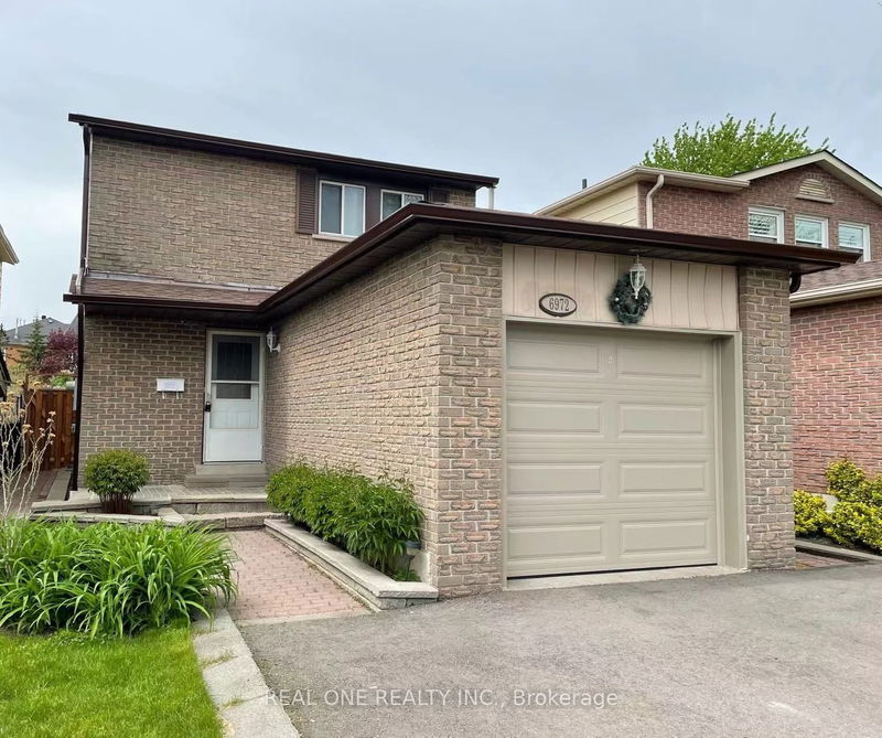 home for lease on 6972 Cordingley Crescent