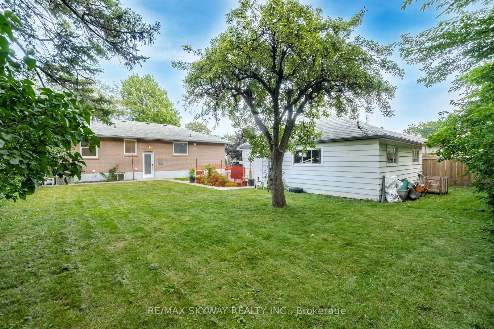 Listing Image 37