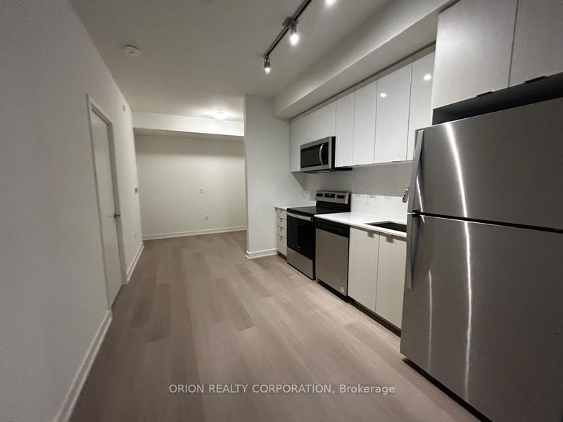 home for lease on 408-859 The Queensway