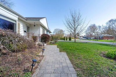 1063 Joan Drive — photo 2