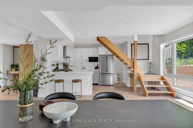 11 Lorne Avenue