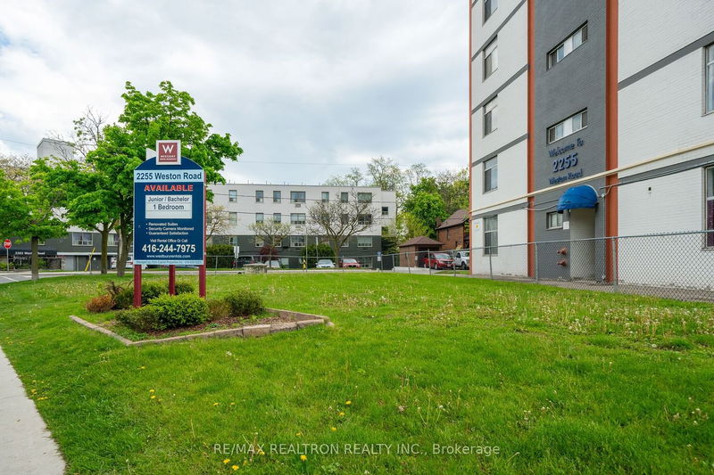 home for lease on 106-2255 Weston Road