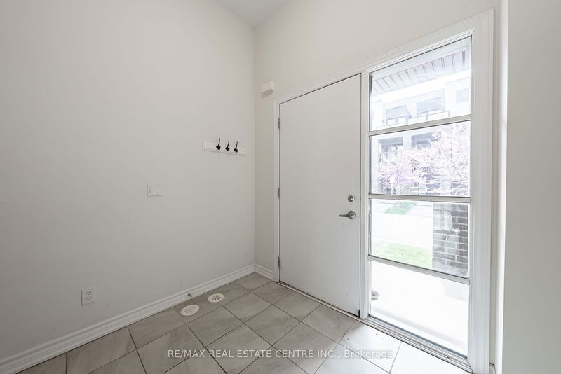 391 Athabasca Common   Oakville, L6H 0R5 | Image 4