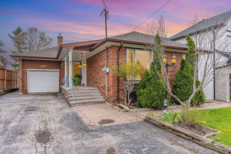 home for sale on 7 Burr Avenue