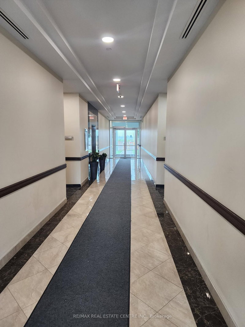 1 - 30 Topflight Dr, Mississauga, L5S 0A8 | Image 2