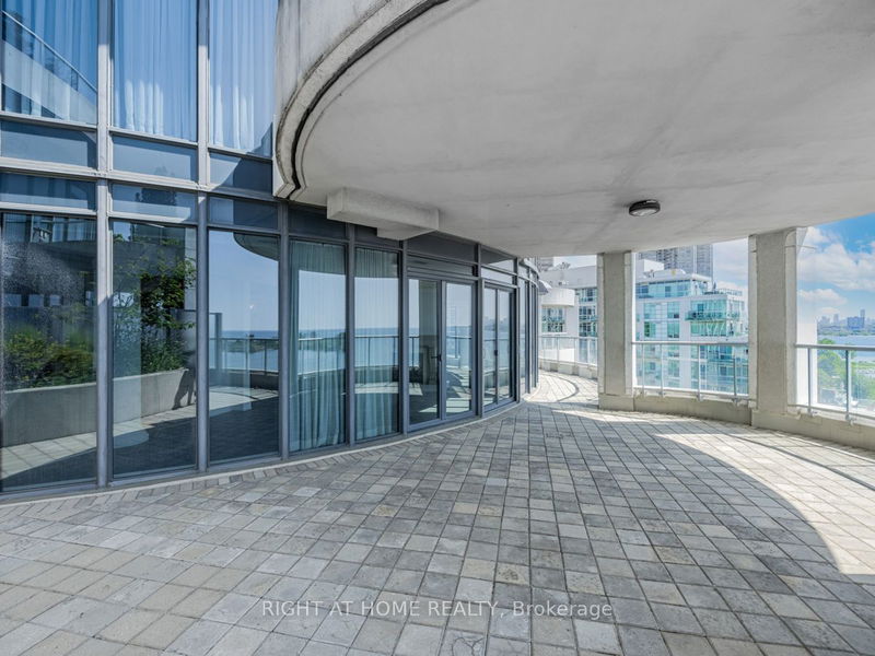  Lph19 - 2095 Lake Shore Blvd W Toronto, M8V 4G4 | Image 38