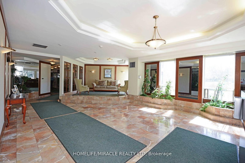 401 - 26 Hanover Rd, Brampton, L6S 4T2 | Image 3