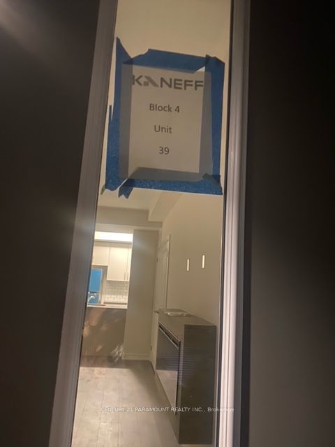 home for lease on 39-50 Knotsberry Circle