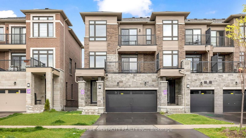 22 Ravenbury St, Brampton, L6P 4P5 | Image 2