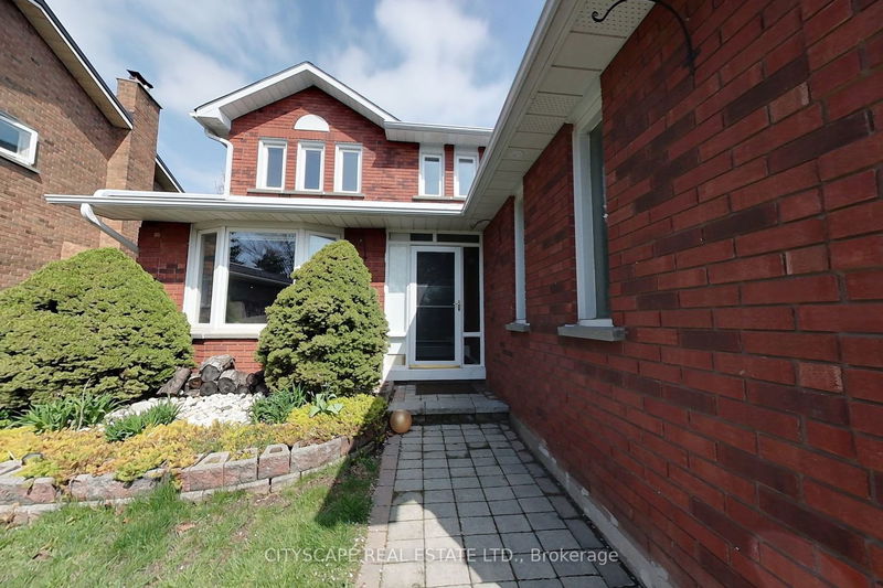 4400 Sedgefield Rd  Mississauga, L5M 3B4 | Image 2