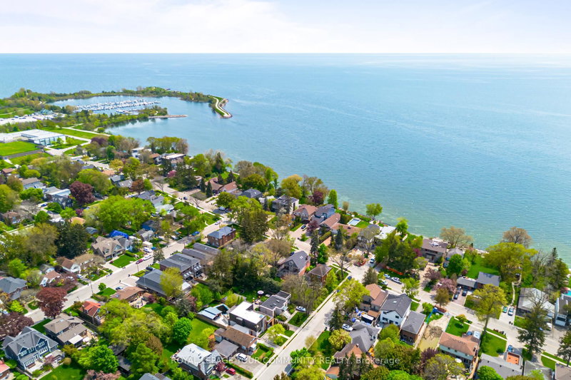 67 Lake Promenade, Toronto, M8W 1A2 | Image 3