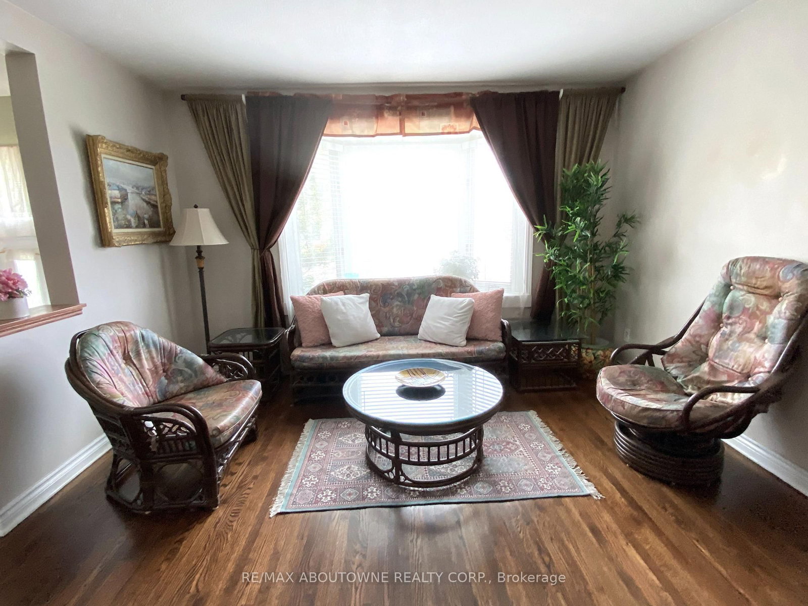 Listing Image 7