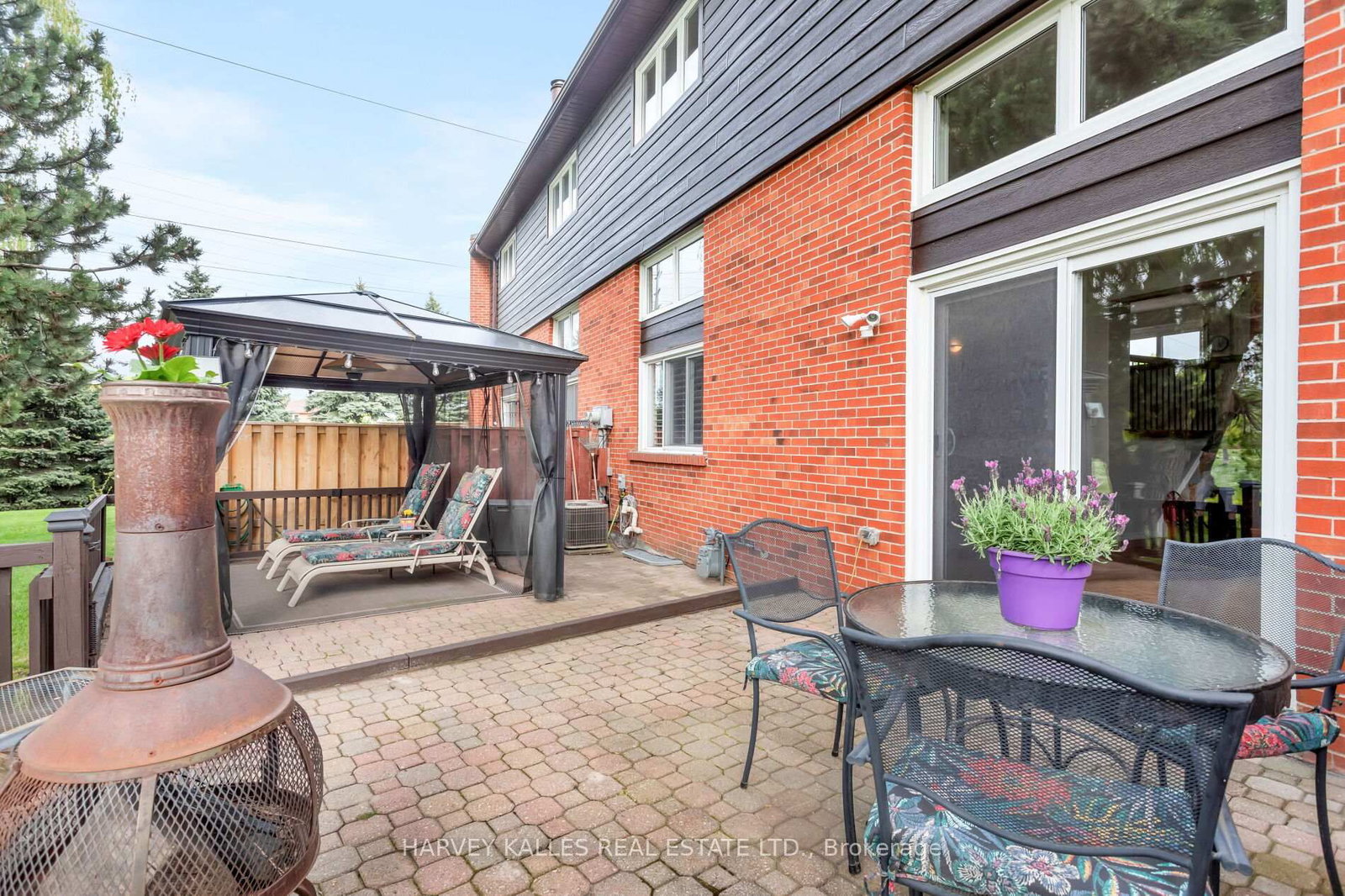 Listing Image 12