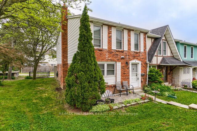 3 - 2226 Upper Middle Road