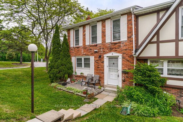 3 - 2226 Upper Middle Road