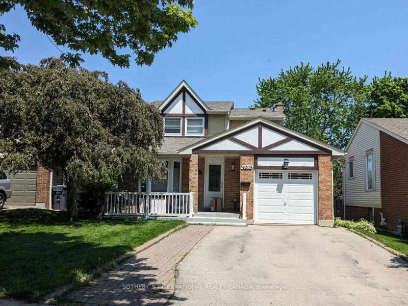 home for lease on Lwr Lvl-4203 Wheelwright Crescent E