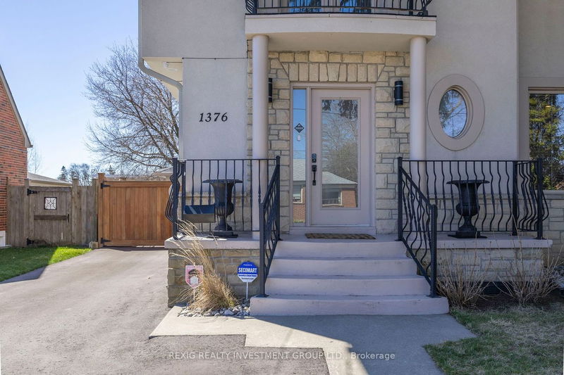 1376 Northaven Dr  Mississauga, L5G 4E9 | Image 2