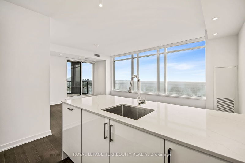  3906w - 1928 Lake Shore Blvd W Toronto, M6S 0B1 | Image 7