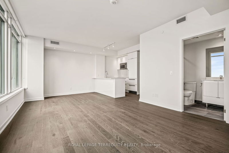  3906w - 1928 Lake Shore Blvd W Toronto, M6S 0B1 | Image 9