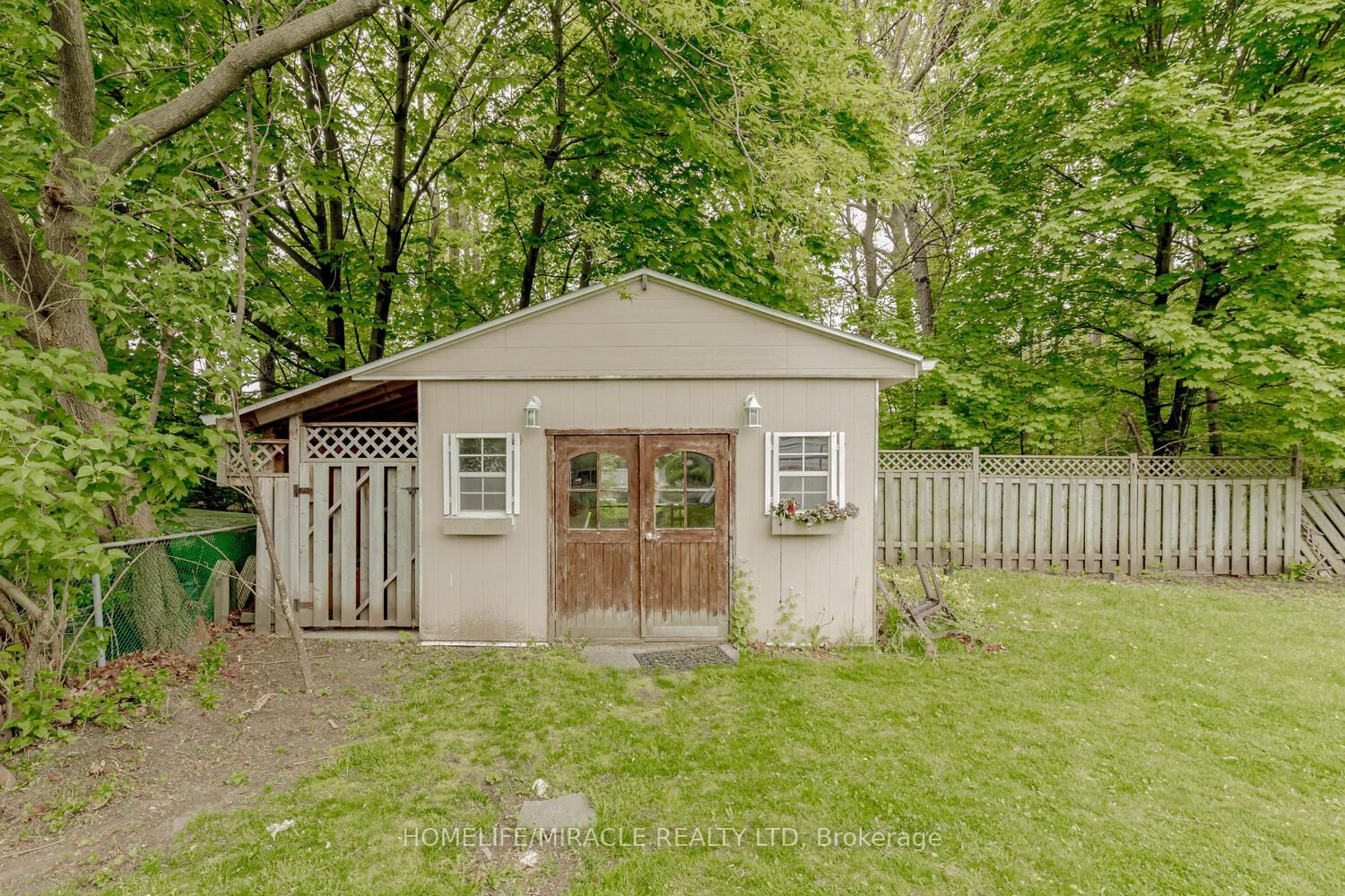 Listing Image 7