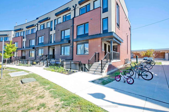 2 - 179 William Duncan Road
