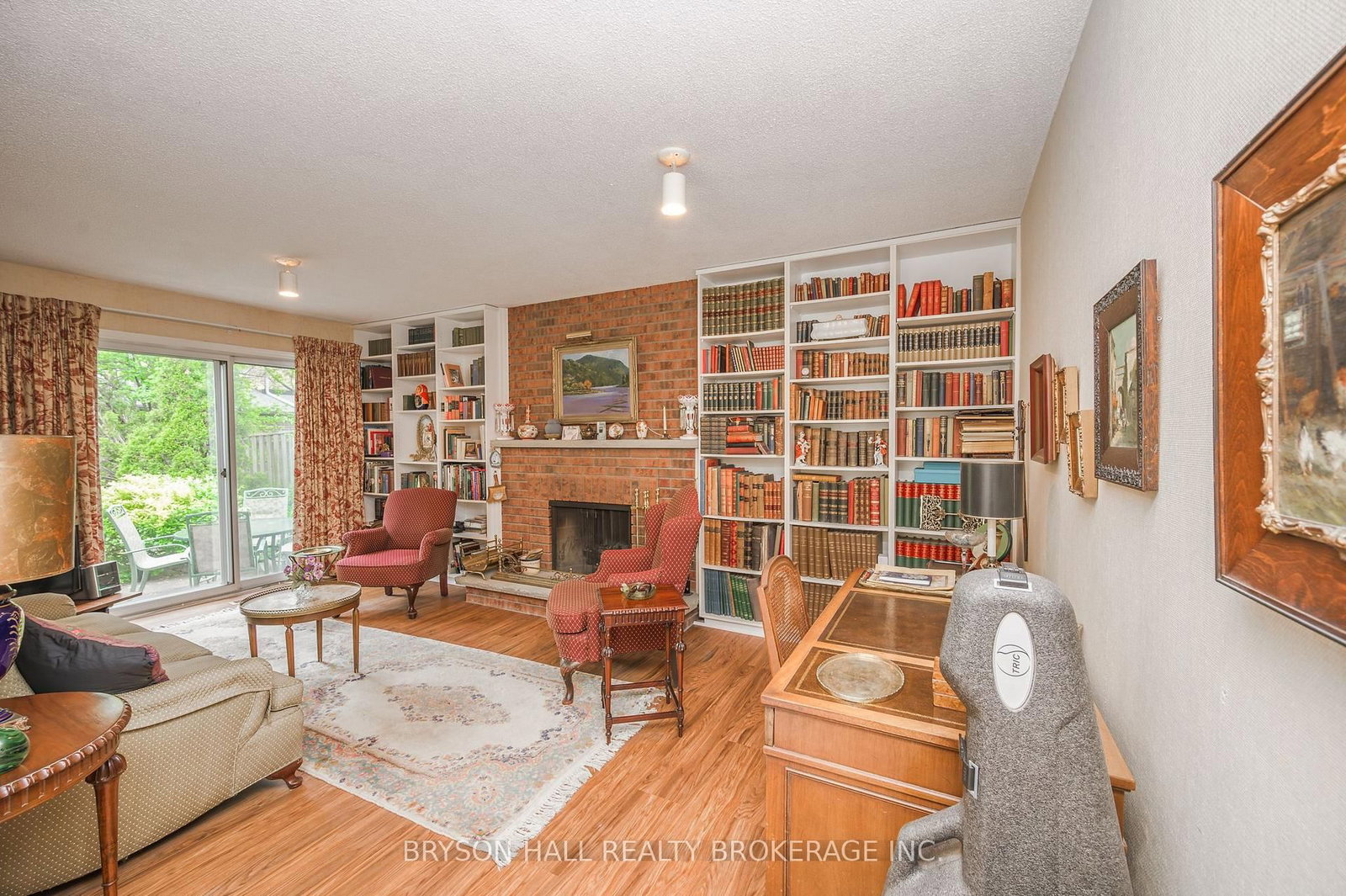 Listing Image 7