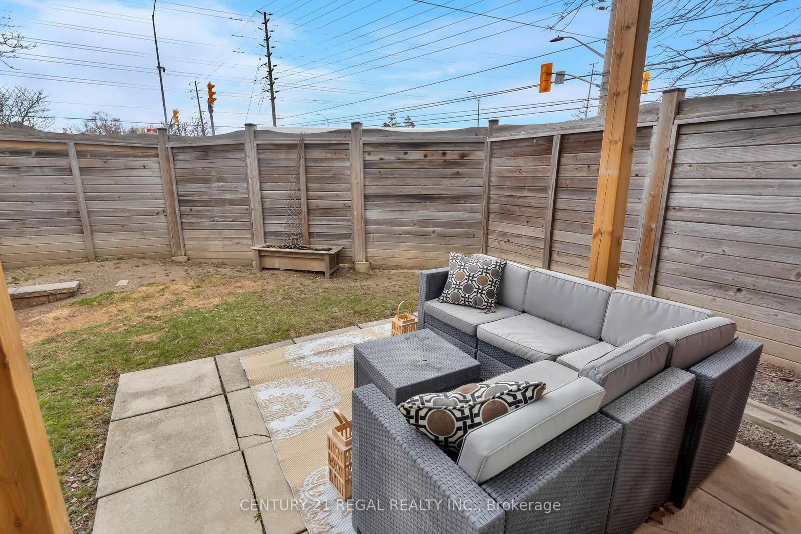 Listing Image 23