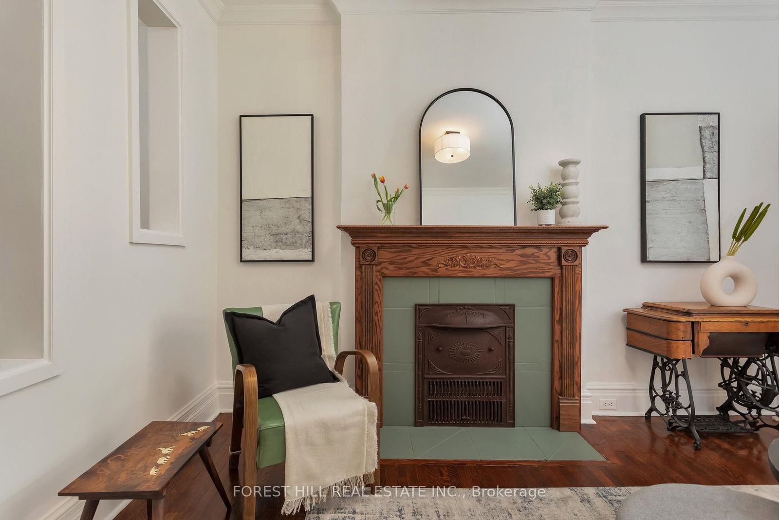 Listing Image 5