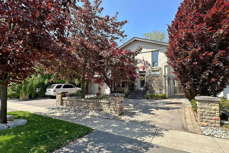 home for lease on #main-1186 Royal York Road