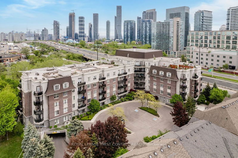 home for sale on 406-245 Dalesford Road