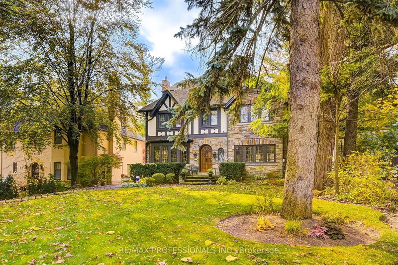 home for sale on 22 The Kingsway