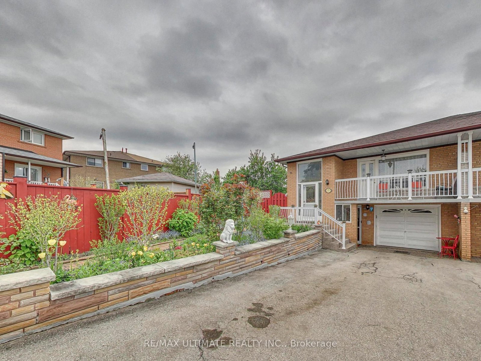 Listing photo 3