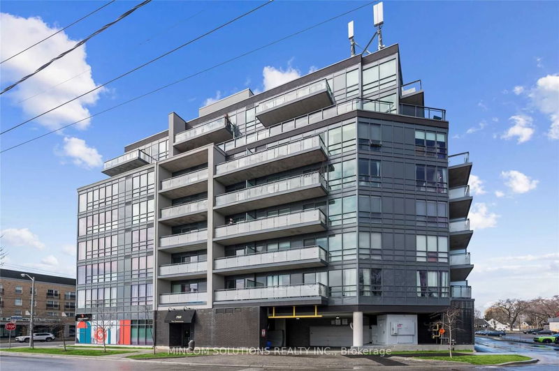 home for lease on 704-760 The Queensway