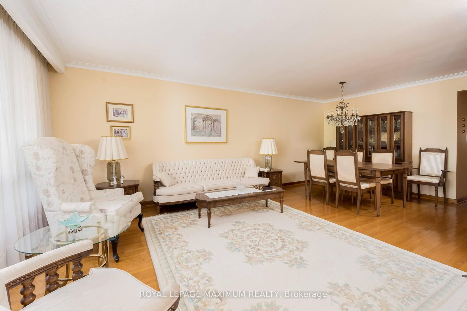 Listing Image 5