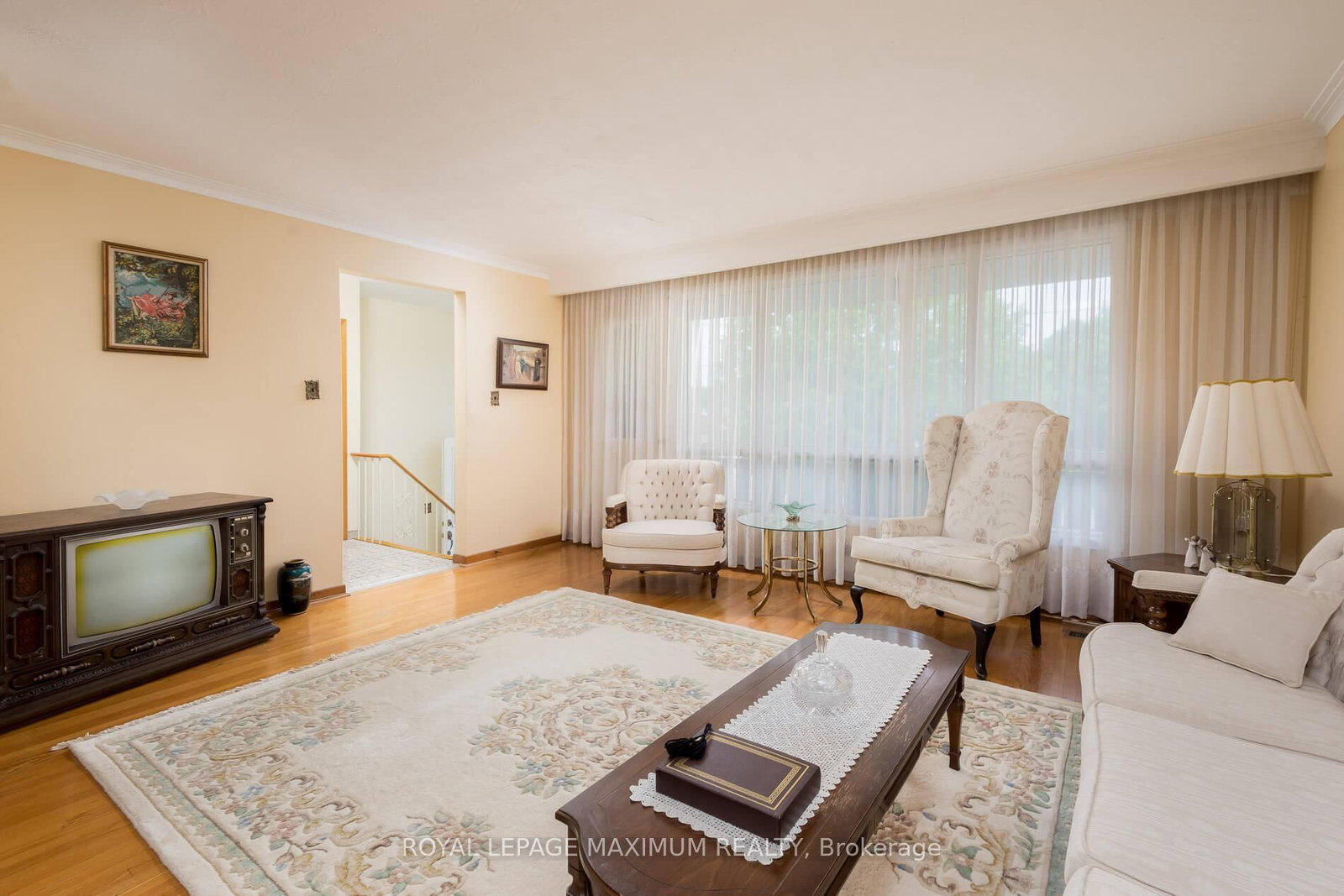 Listing Image 6