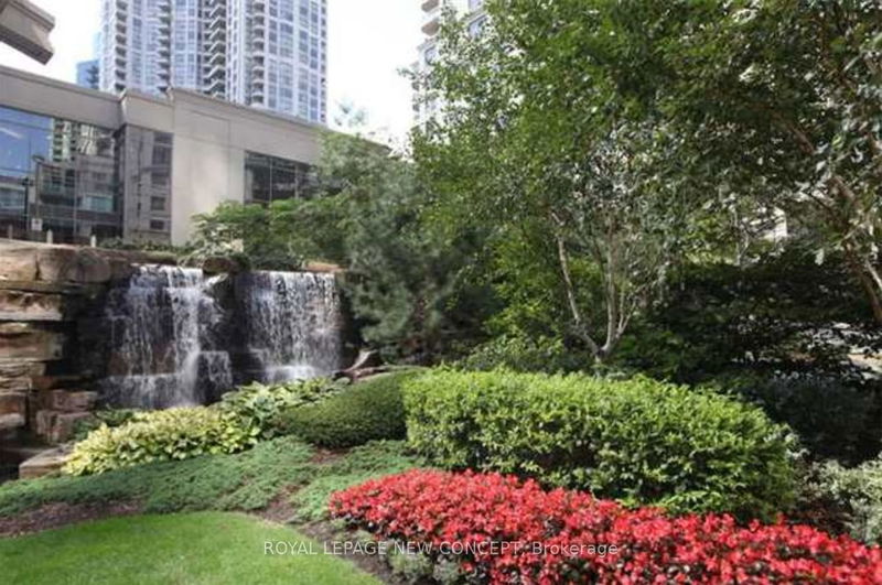 home for lease on 2615-3880 Duke of York Boulevard