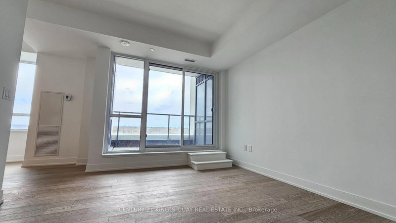 901 - 1063 Douglas Mccurdy Comm Circ E, Mississauga, L5G 0C5 | Image 2