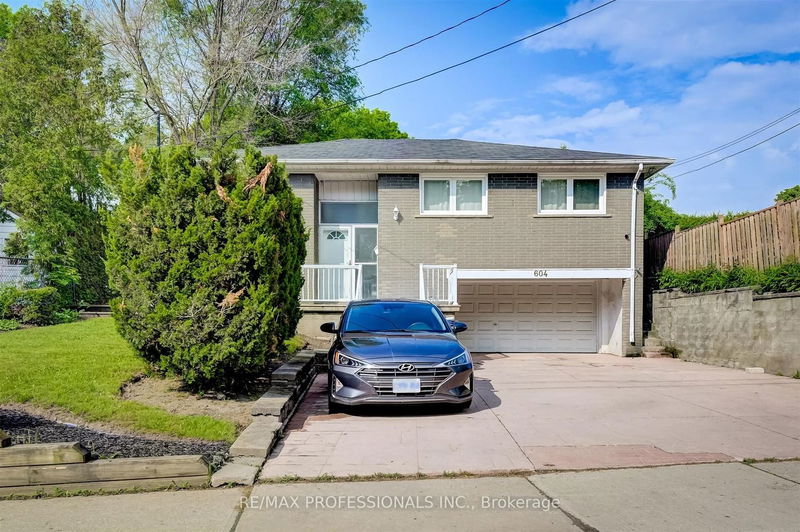 home for sale on 604 Scarlett Road