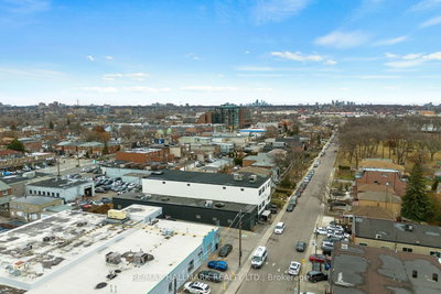 346-348 Ryding Avenue — photo 3