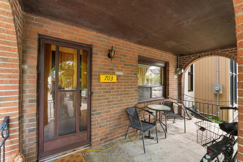 703 Willard Ave, Toronto, M6S 3S7 | Image 3