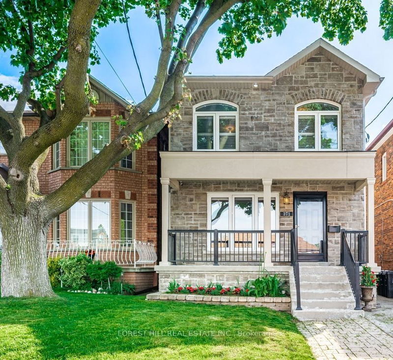 home for sale on 371 Nairn Avenue