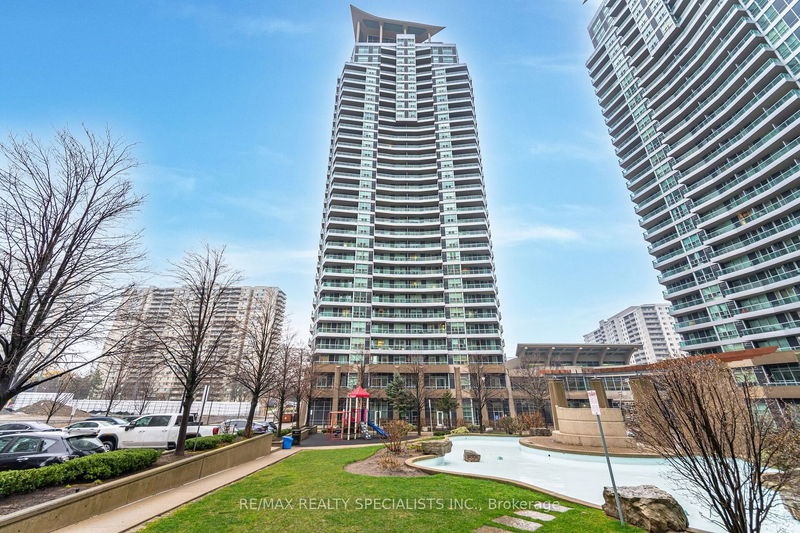 home for lease on 104-1 Elm Drive W