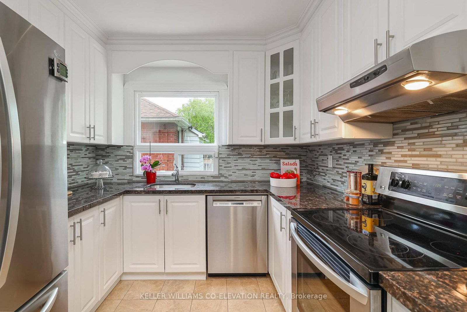 Listing Image 9