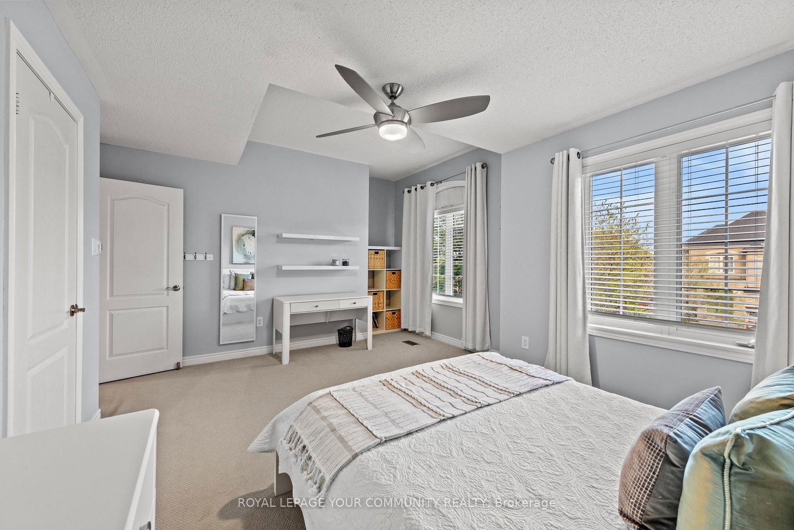 Listing Image 26