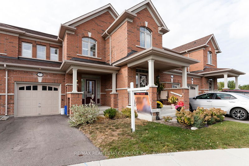 home for lease on 83 Hanson Crescent
