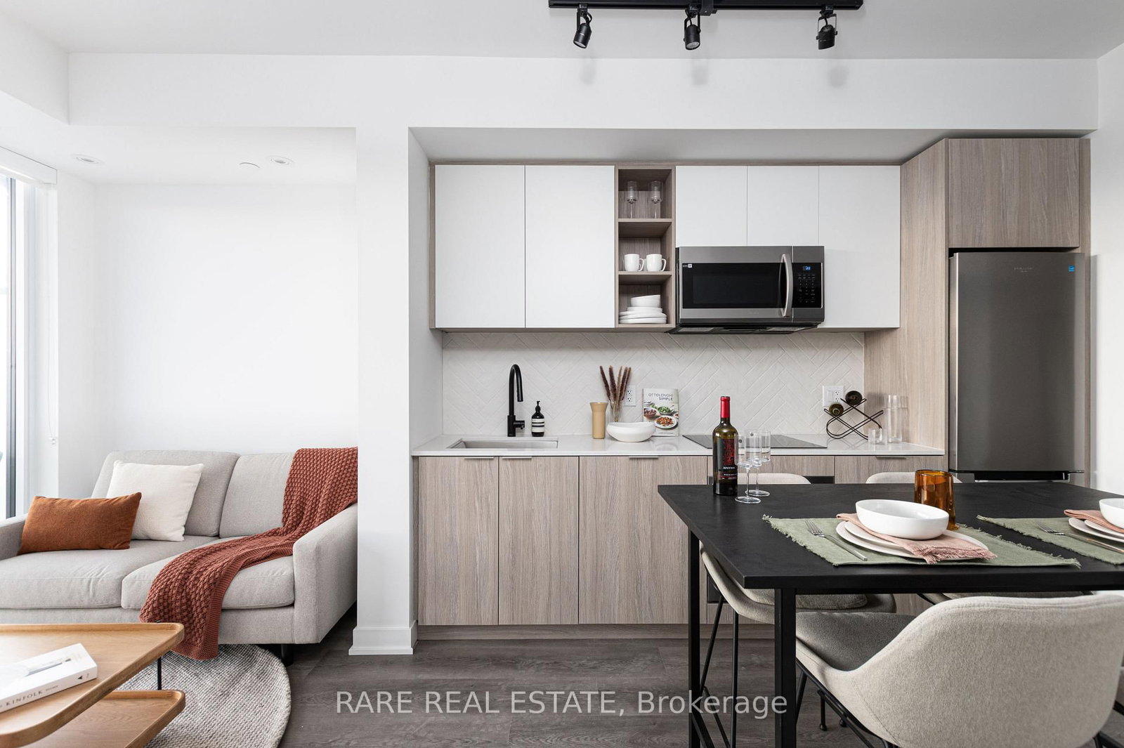 36 Zorra Street, Unit 3311 - Photo 3